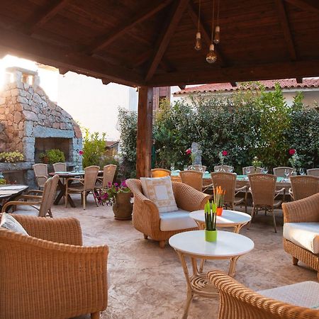 Hotel Ristorante S'Astore Benetutti Екстериор снимка